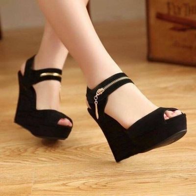 để ý đến chất liệu giày
