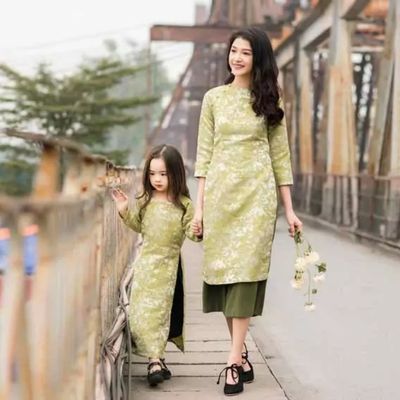 áo dài cách tân mang giày gì