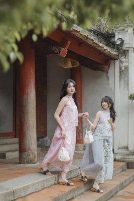 Cách lưu giữ giá trị áo yếm truyền thống